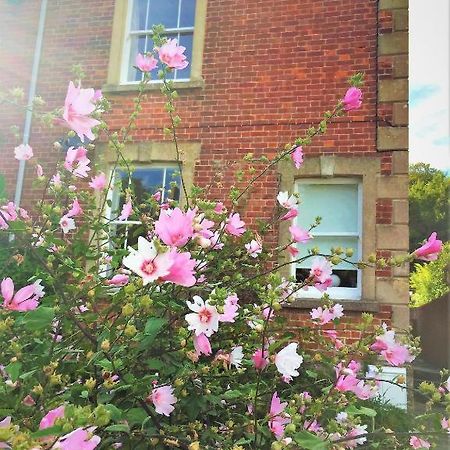 The Victorian House Bed and Breakfast Bridport Esterno foto